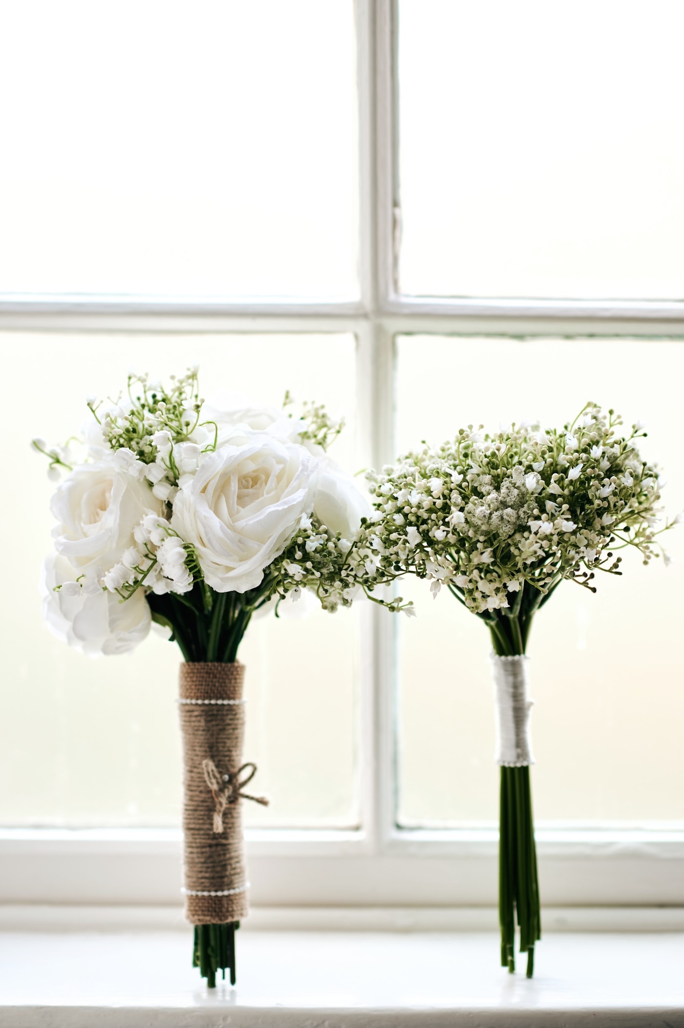 Simple wedding bouquets