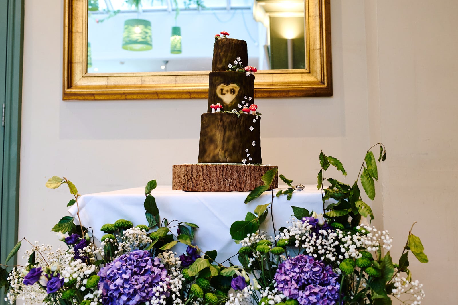 Beautiful wedding cake styled like a log